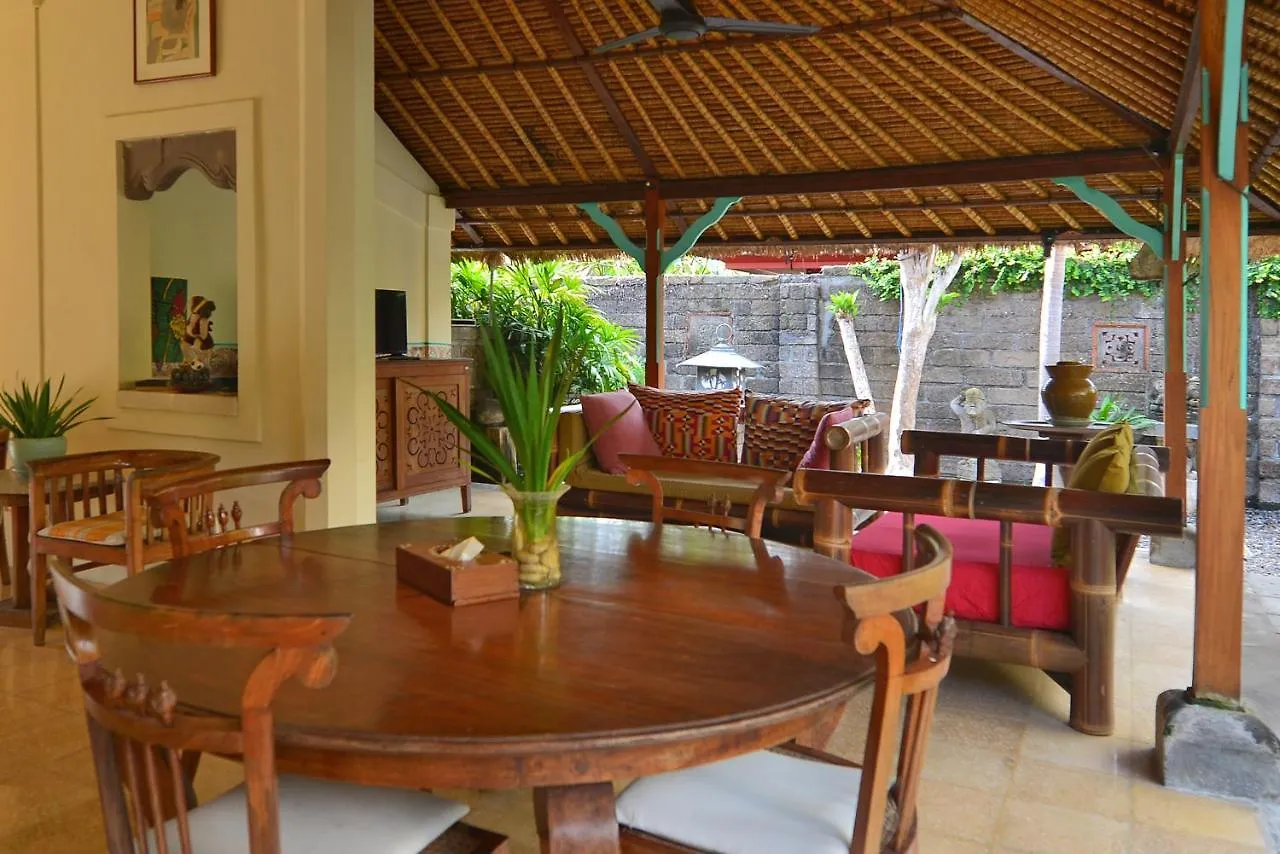 Bebek Cottages Sanur 4*, Sanur (Bali)